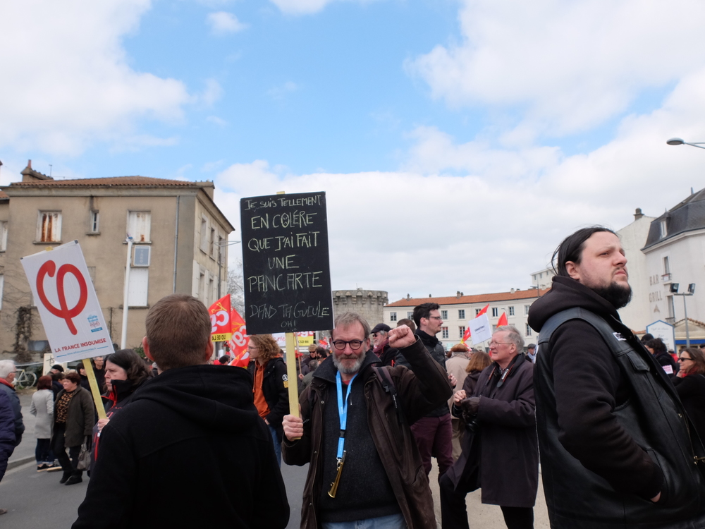 Premières photos de la manifestation et grève du 22 mars 2018