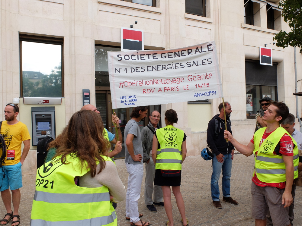 Soutien aux militant-es d’ANV-COP21 de Poitiers arrêté-es: photo, vidéo et communiqué