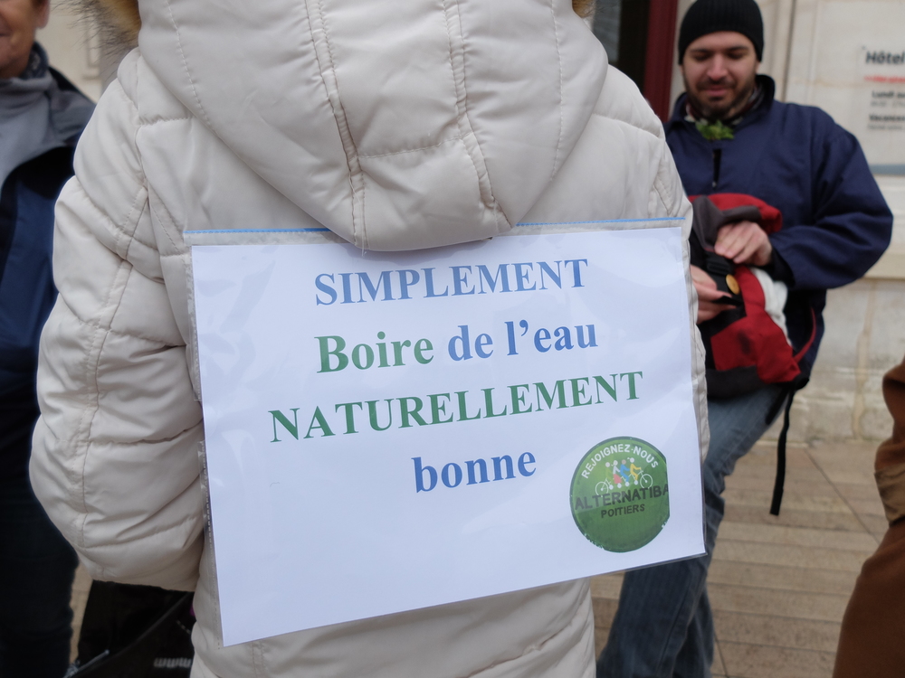 [photos] Mobilisation pour notre eau, notre santé, nos euros ce lundi 26 novembre