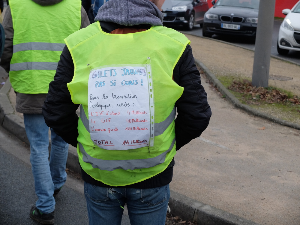 Gilets jaunes Poitiers : manifestation ce matin et répression disproportionnée