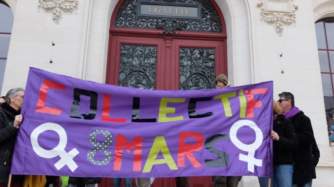 Collectif 8 mars : action contre le viol à Poitiers