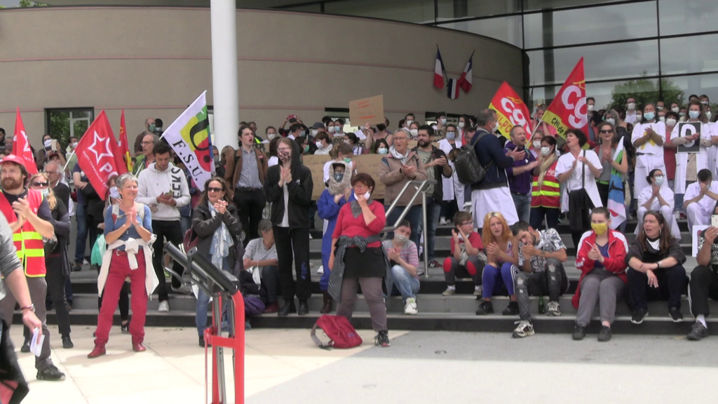 Action non violente et CHU Poitiers 16 juin 2020