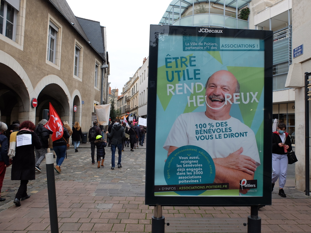 Poitiers : marche pour les sans papiers