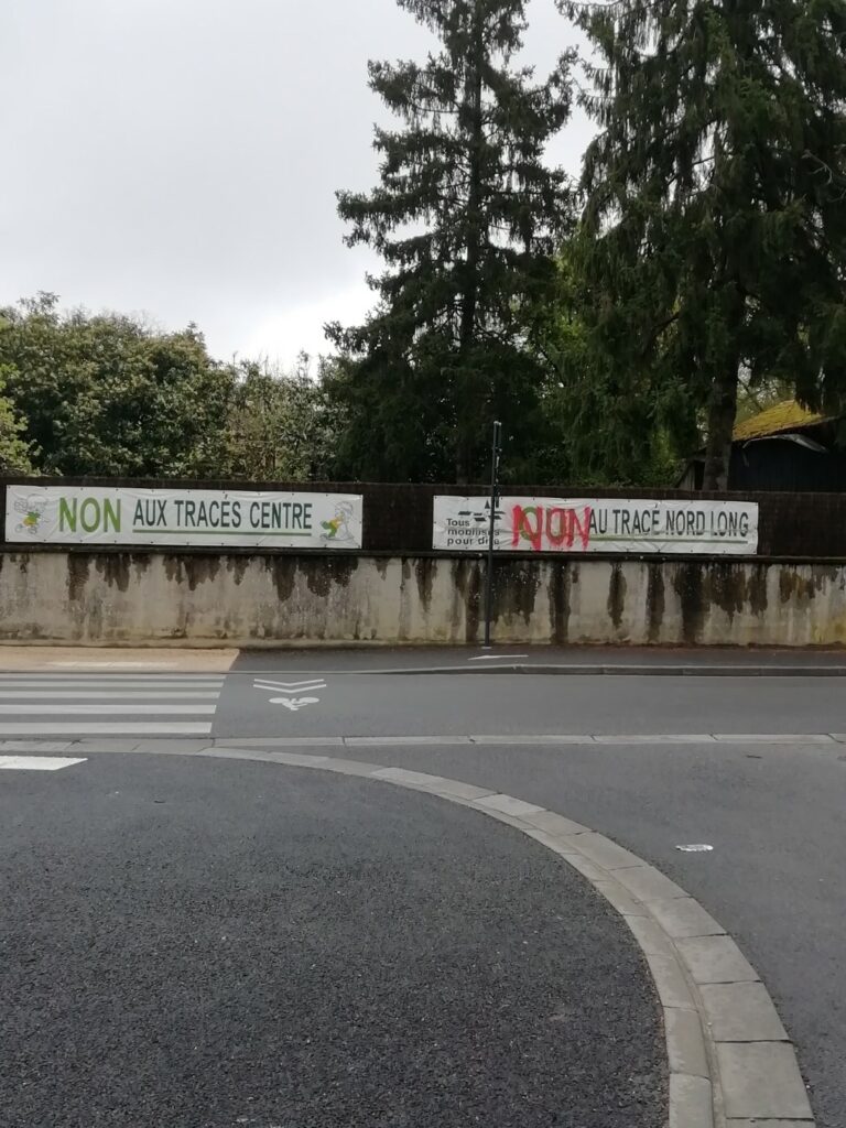 Une autoroute pour quoi faire ? Aspirer encore plus de camions ?