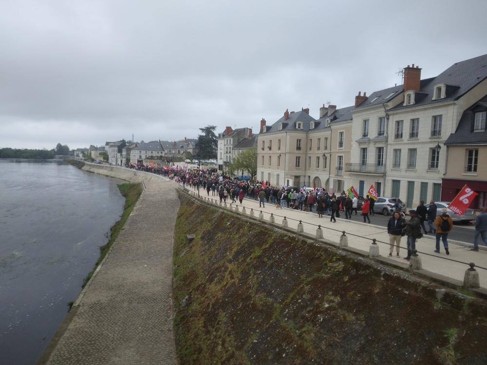 [Photos] Célébration du 1er mai 2023 et manifestation contre la réforme des retraites à Châtellerault.
