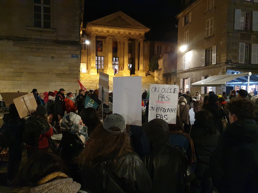 [vidéo, photos] Manifestation à Poitiers : « Gardez votre vieux monde, nous en voulons un sans violence sexiste et sexuelle »