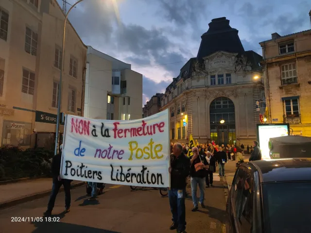 Samedi 11 janvier : toutes et tous devant la Poste de Poitiers-Libération !