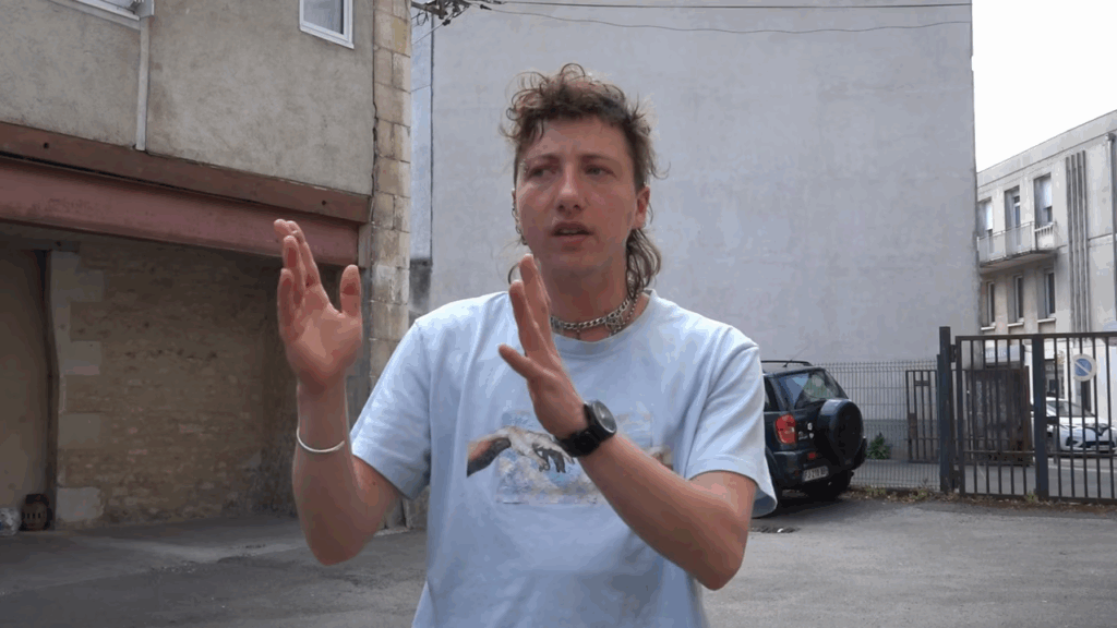 [vidéos] La fête des « camarades » : c’est un si joli nom… Septième épisode !