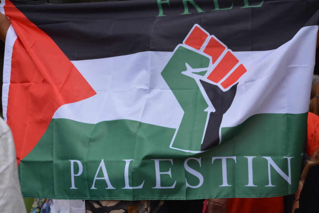 [Photos-Vidéo] Samedi 26 juillet : Poitiers-Gaza, des casseroles contre l’arme de la famine