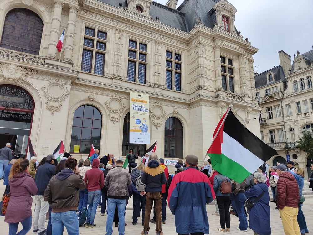 [photos] Rassemblement pour la Palestine à Poitiers ce 11 octobre